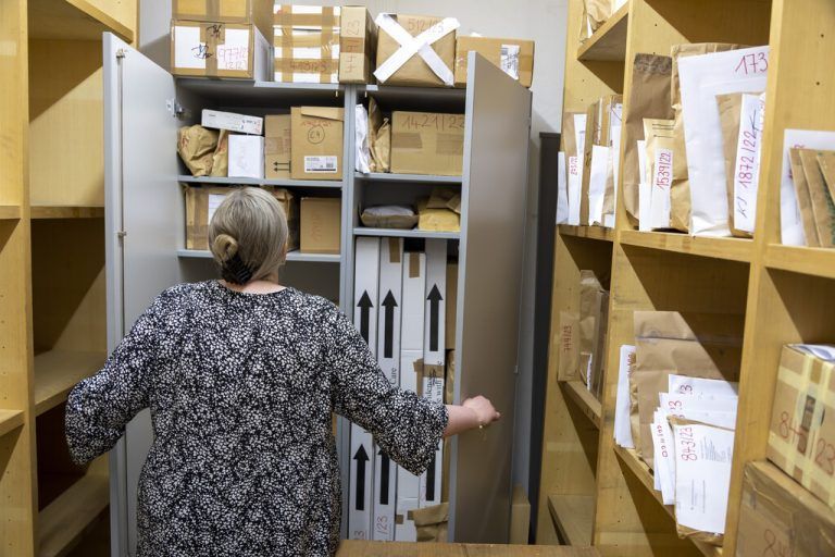 In der Asservatenkammer des Landesgerichts lagern kriminelle Kuriositäten. »A5