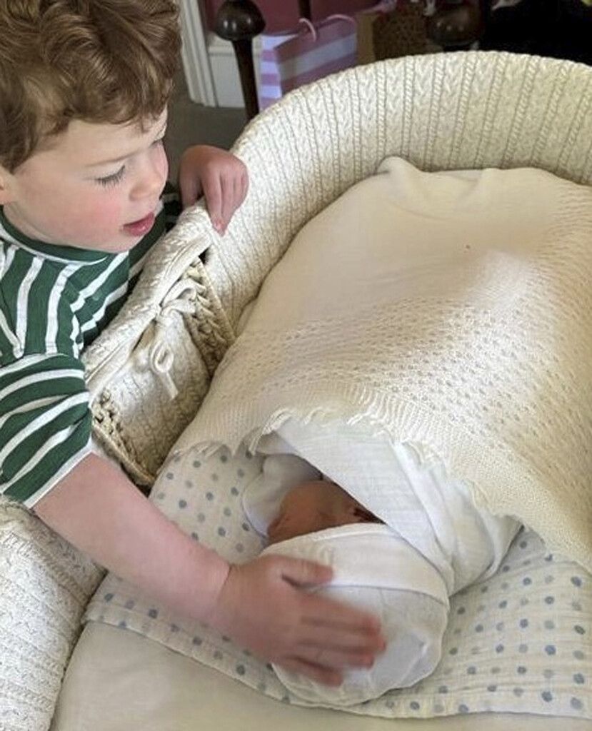 Eugenie im Babyglück
