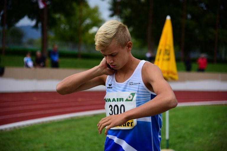 <p class="caption">Lorenz Wirth wurde siebenfacher U16-Landesmeister. <span class="copyright">ÖLV</span></p>