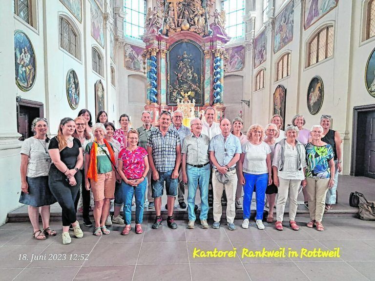 Mitglieder der Kantorei Rankweil in der gotischen Kapellenkirche in Rottweil.Kantorei Rankweil