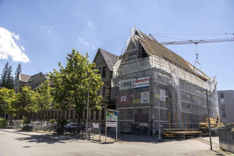Juli 2022: Die Bauarbeiten sind voll im Gange. <span class="copyright">vn/PAulitsch</span>