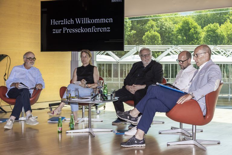 Michael Rauth, Stadtrat für Kultur: „Insgesamt haben 8043 Zuschauer die Meisterkonzerte 22/23 besucht, davon 1200 Abonnentinnen und Abonnenten. 