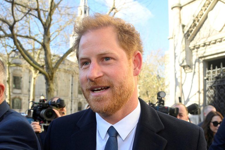 Prinz Harry ließ sich gestern entschuldigen. Heute soll er nun vor Gericht erscheinen. ap