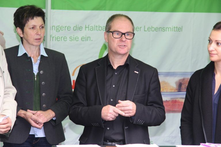 Viele Lebensmittelhändler in der Grenzregion berichten über einen Einbruch des Einkaufstourismus. Aktionen, um die Kunden zurückzugewinnen, haben wir aber bislang noch keine geplant. Julius Moosbrugger, WKV, Lebensmittelhandel