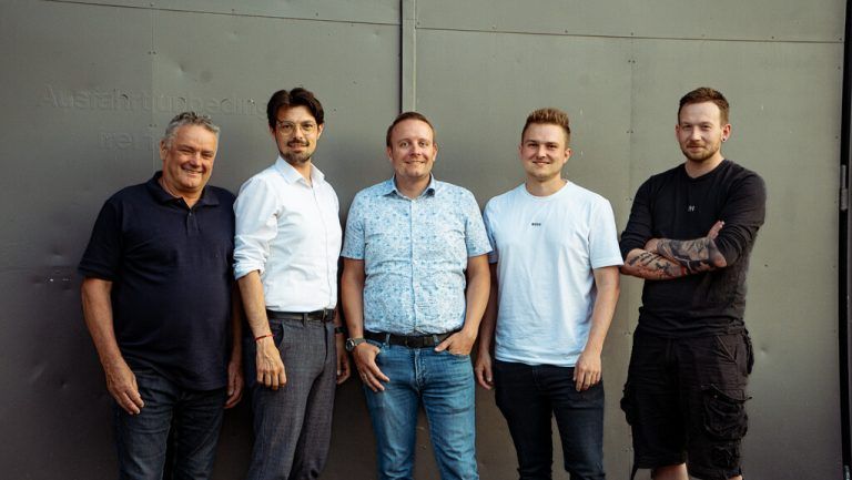 Wolfgang Mitgutsch, Michael Felder, Simon Schwark, Florian Kleber und Mario Kleber leiten den heimischen Eishockey-Verband.VEHV
