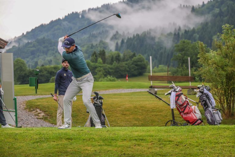 Guillermo Retana Bronte (GC Montfort Rankweil) hatte als Zweiter in der MidAM-1-Klasse einen Schlag Rückstand auf den siegreichen  Teamkollegen Lucas Hepberger. <span class="copyright">Steurer</span>