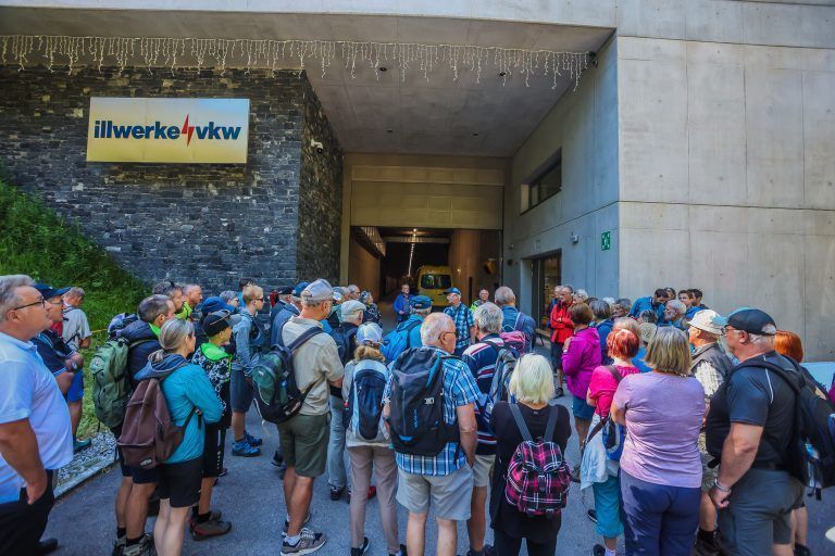 Großer Andrang bei der illwerke-vkw-Wanderung.