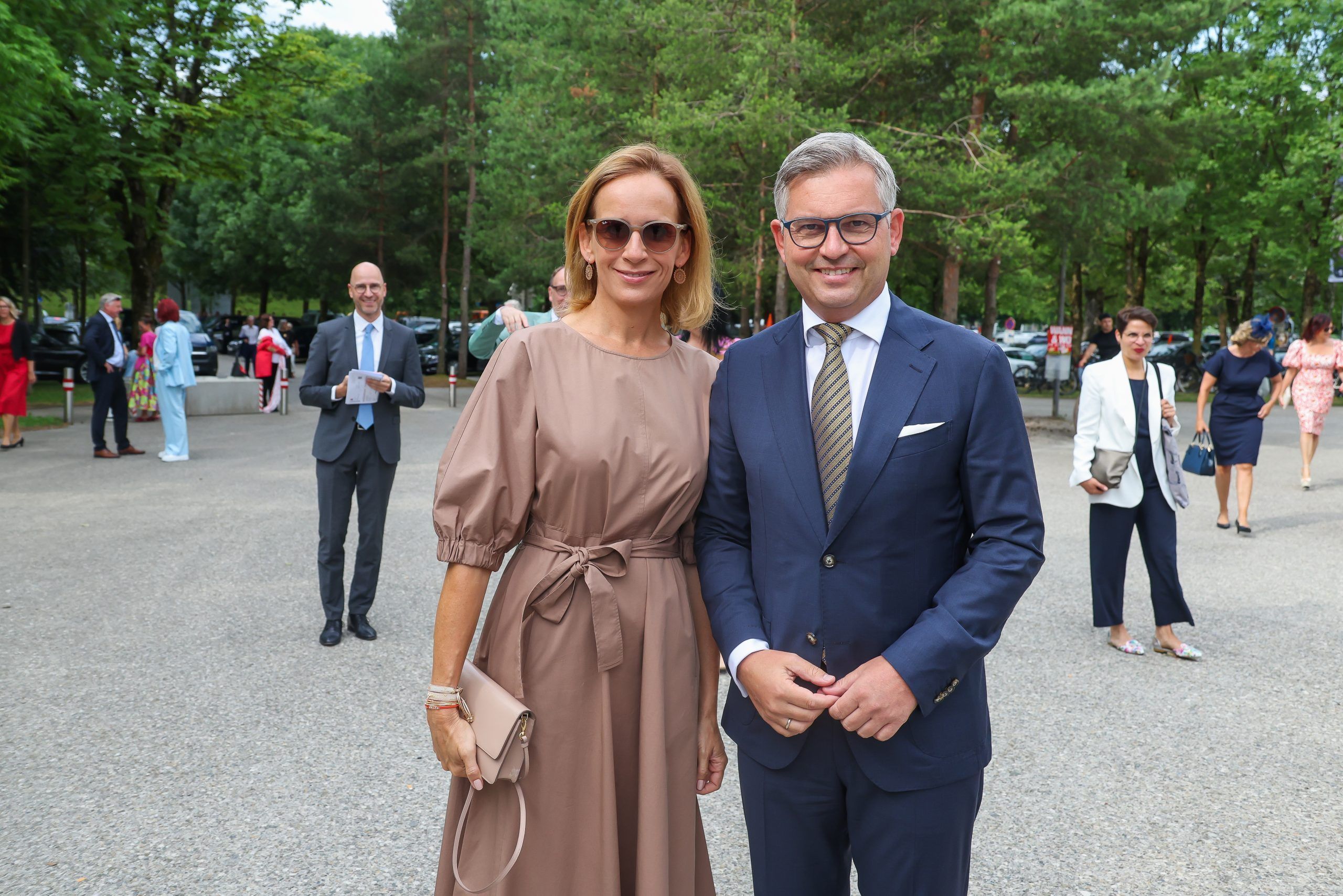 Finanzminister Magnus Brunner und Eva.
