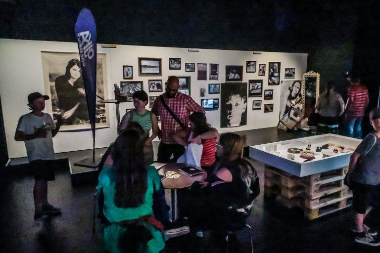 Die Ausstellung der Offenen Jugend- und Kulturarbeit Bregenz hat viele Interessierte angezogen. <span class="copyright">steurer </span>