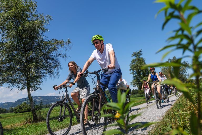 Gesundheitsminister Johannes Rauch kennt die Landschaft gut. Als Vorarlberger Umweltlandesrat hat er die Errichtung des Biotops unterstützt.