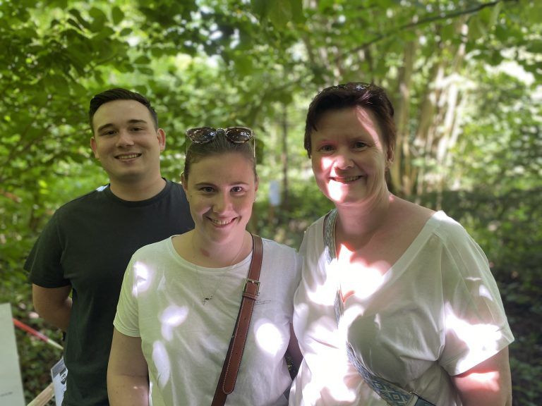 Phillip, Kathi und Rosi schauten sich an, was ihre Angehörigen beim Heer so machen.<span class="copyright"> VN/Rauch</span>