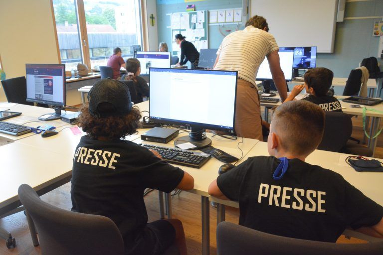 Zwölf Pressemitarbeitende hat Edlach-City.