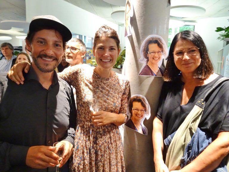 Auch Christoph Kutzer, Sina Altrichter und Magdalena Holzer ließen Monika Paterno hochleben. 