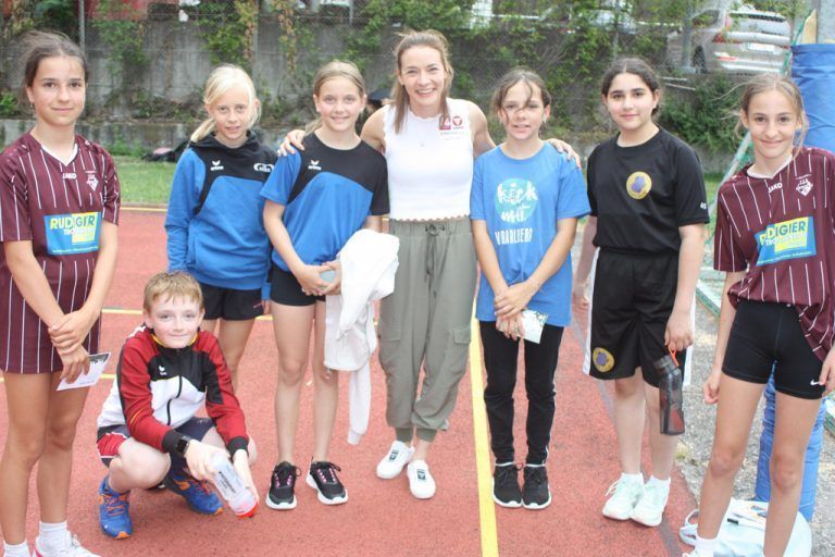 Das Gymnasium Feldkirch feierte ein begeisterndes Sportfest mit Bettina Plank. <span class="copyright">VN-TK (5)</span>