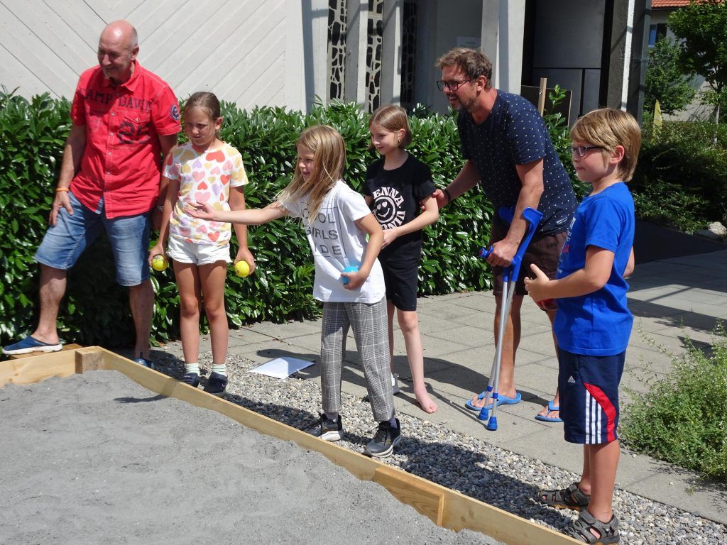 Pfarre Dornbirn-Rohrbach lädt in den Spiele-Parkours