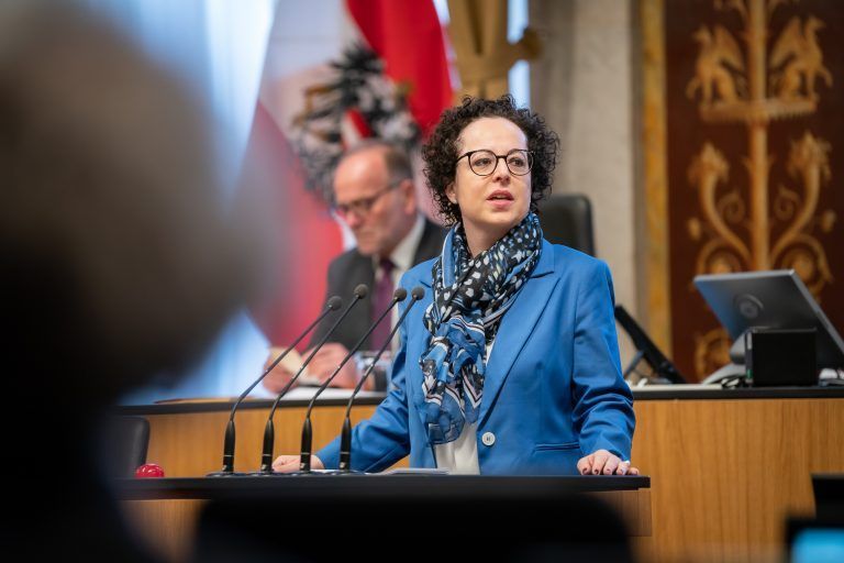 Christine Schwarz-Fuchs soll auf dem siebten Listenplatz für die ÖVP ins Rennen gehen. <span class="media-container dcx_media_rtab" data-dcx_media_config="{}" data-dcx_media_type="rtab"> </span><span class="copyright">Bohmann</span>