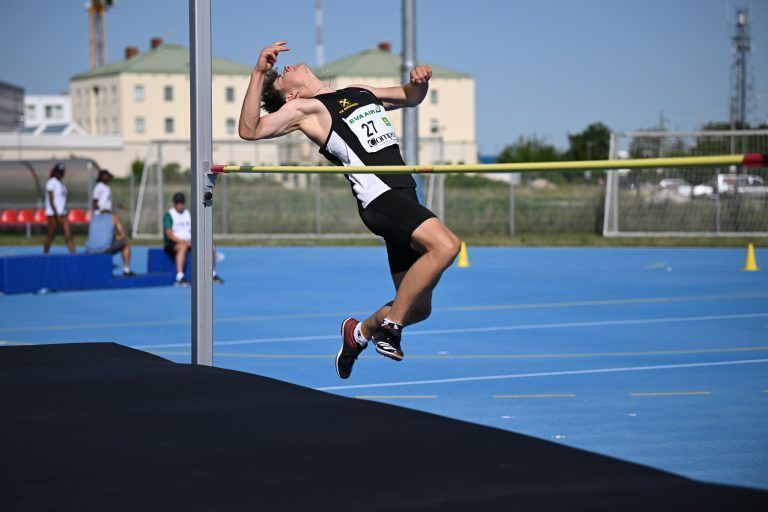 Julian Elender wurde in drei Disziplinen U20-Landesmeister.<span class="copyright"> ÖLV</span> 