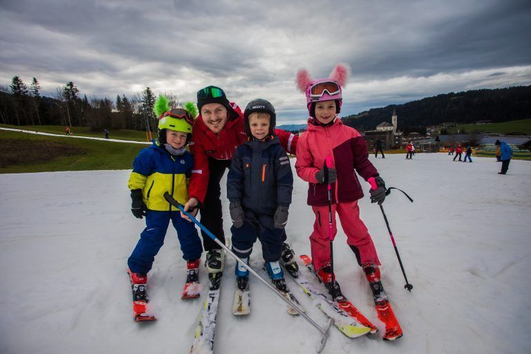 Skispaß in Alberschwende: Das gab es noch in der letzten Wintersaison. Doch jetzt steht die Weiterführung des Liftbetriebs in den Sternen. 