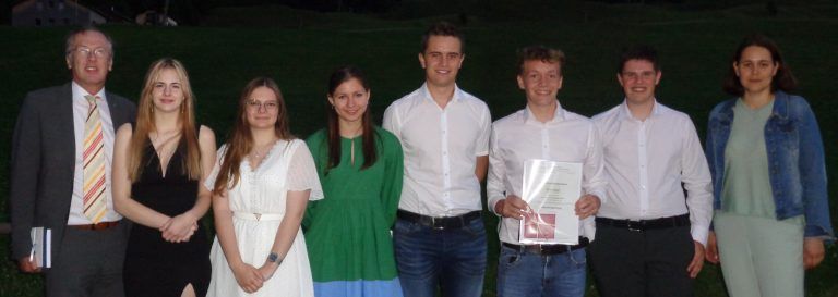 Sie waren am erfolgreichsten unterwegs: Janine Dekker, Marlene und Theresia Mohr sowie Sebastian Ritlop schlossen mit ausgezeichnetem, Simon Wirth und Simon Heidegger mit gutem Erfolg ab.