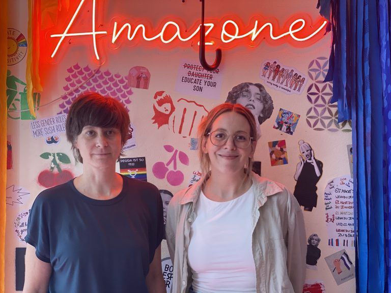 Karin Fitz (links) und Angelika Atzinger von der Amazone. <span class="copyright">vn/pem</span>