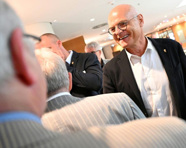ÖOC-Präsident Karl Stoss nimmt die Entscheidung zur Kenntnis. <span class="copyright">apa</span>