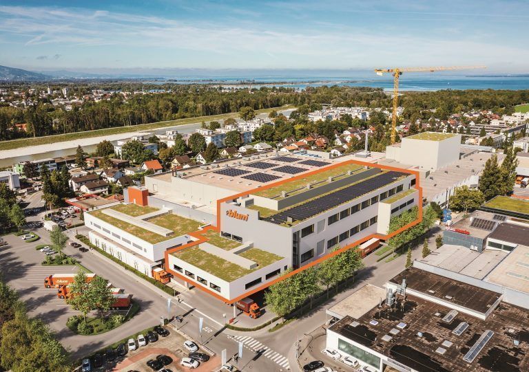 Eine der Erweiterungen: Beim Werk 4 von Blum in Bregenz. Sie wird 2025 abgeschlossen sein.blum