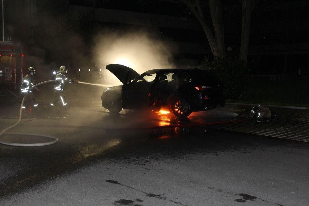 Elektroauto in Flammen, was nun?