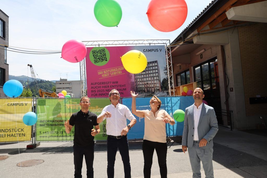 Luftballons statt Spatenstich am Campus V