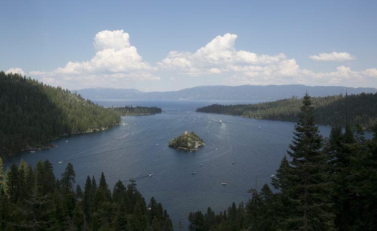 Der Lake Tahoe im Südwesten der USA enthält mehr Mikroplastik als verschmutzte Ozeane. <span class="copyright">AP Photo/Rich Pedroncelli</span>