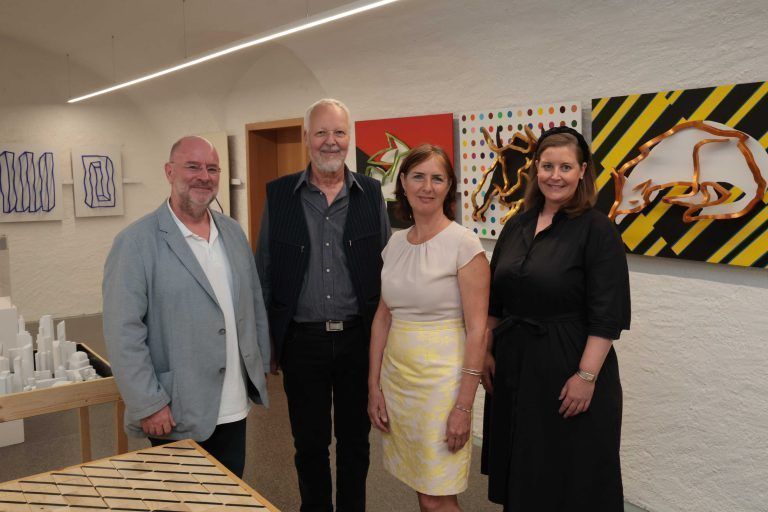 Vernissageredner Dir. Andreas Rudigier, Künstler Hubert Lampert, Falkenhorst-Obfrau Elisabeth Tschann und GF Verena Burtscher. AME