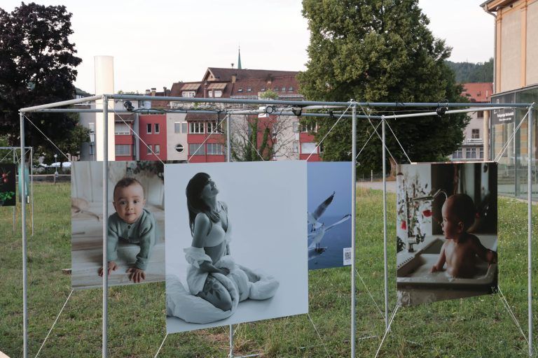Die großformatigen Bilder im Reichenfeld-Areal. 