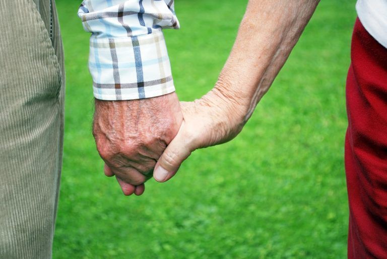 Hand in Hand bis ins hohe Alter geht es nur für wenige.<span class="copyright"> Fotolia</span>