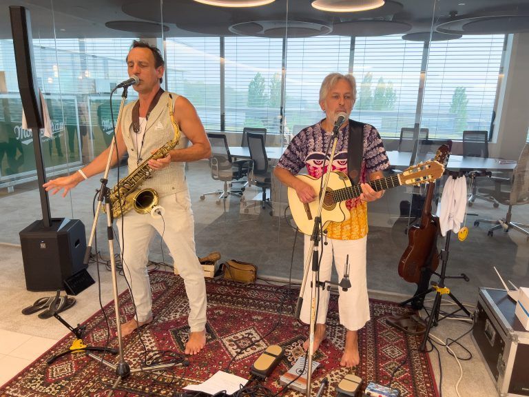 Harry Kräuter und Thomas Vigl alias Sax & Crime sorgten für die musikalische Unterhaltung.