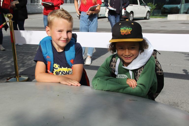 Auch Tobias und Mateo rätselten gerne mit.
