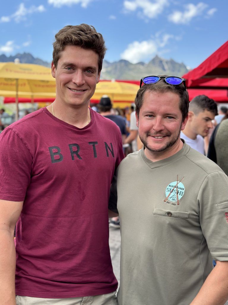 Snowboarder Luca Hämmerle und Sebastian Gückel (Muntafuner Sushi).