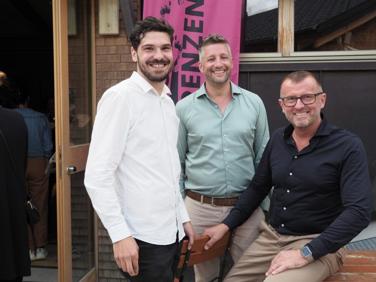 Organisator Mathias Klocker (Damüls Faschina Tourismus) mit den Kuratoren Andreas und Matthias Bunsen (Agentur creativeALPS). sie