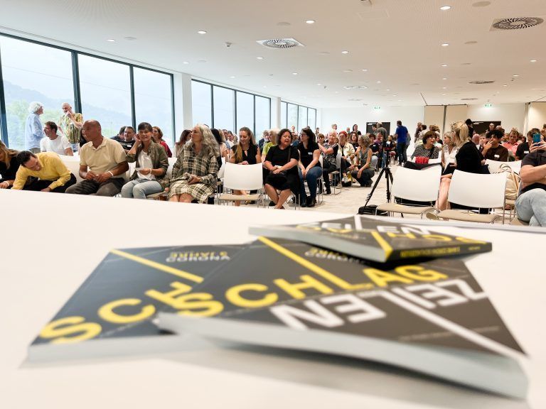 Schlagzeilen sorgten für einen vollen Saal.