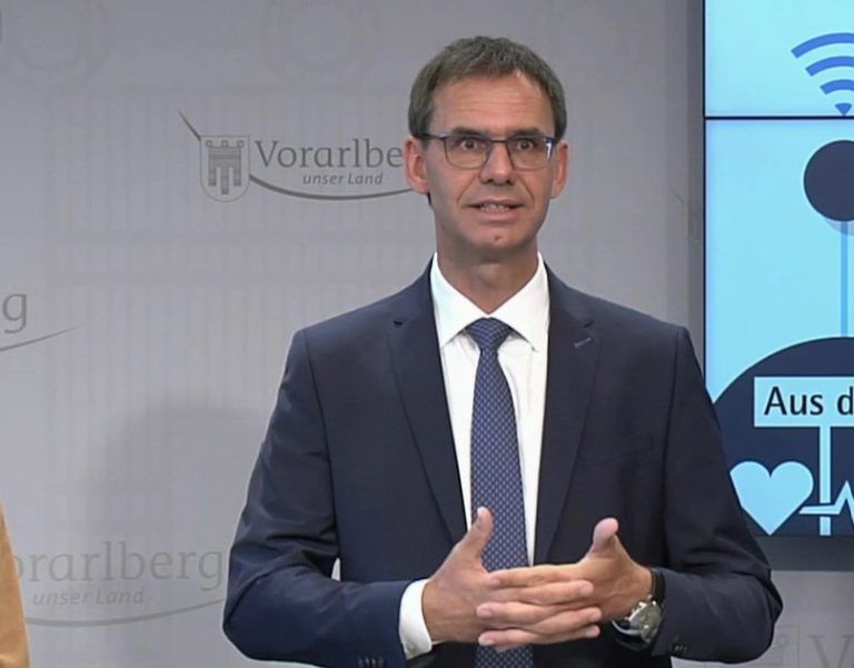 <p class="caption">Landeshauptmann Markus Wallner wird mit der Causa Alberschwender Skilifte konfrontiert. Er soll vermitteln.</p><span class="copyright">VLK</span>