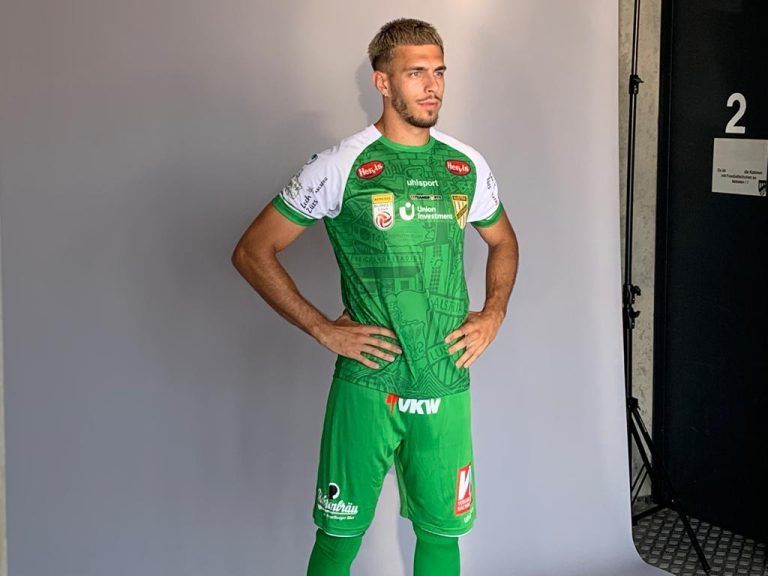 Abwehrriese Darijo Grujcic. <span class="copyright">Knobel</span>