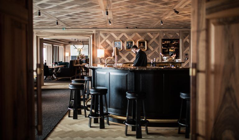 Die Bar im Almhof Schneider. <span class="copyright">almhof</span>