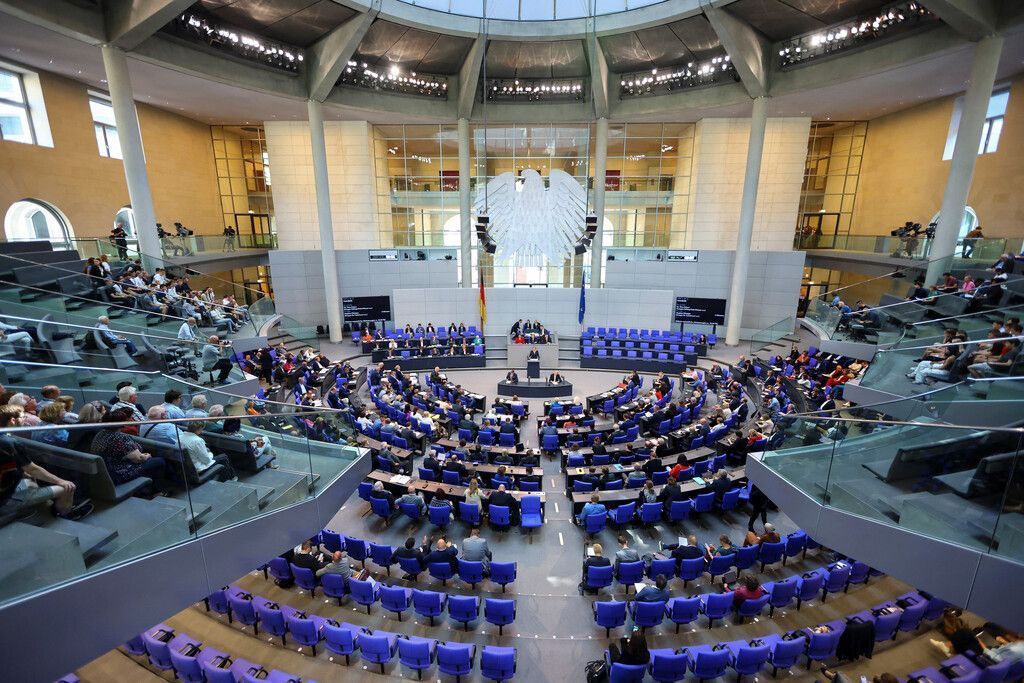 Politik in Kürze