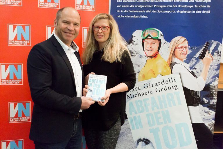 Buchautor mit Schriftstellerin Michaela Grünig. VN/Paulitsch
