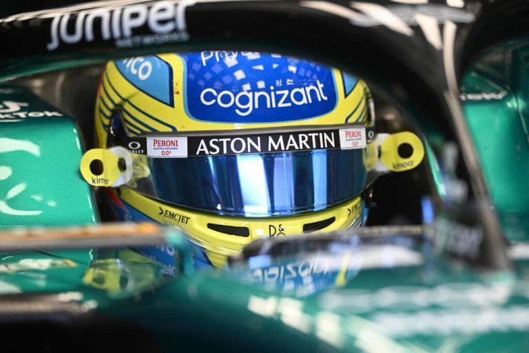 Fernando Alonso und sein Bolide wollen just in Silverstone die RB-Phalanx brechen.apa
