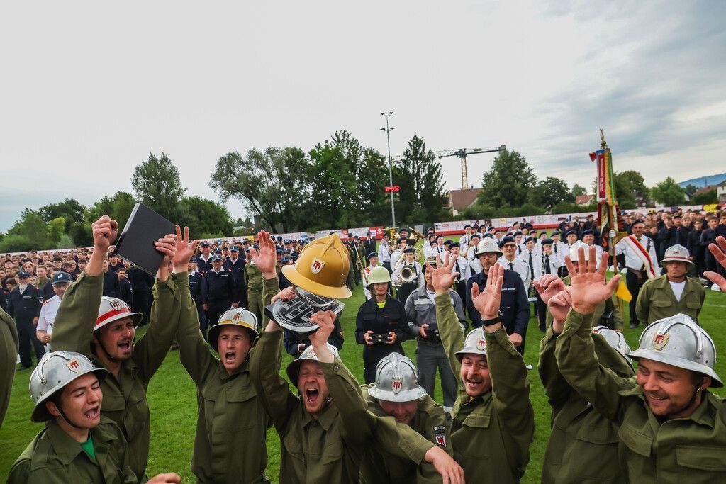 Bezauer Floriani holen sich den Goldenen Helm beim Landesfeuerwehrfest. »A8