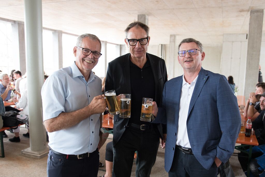 Prost auf den Neubau