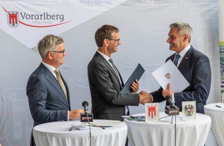 Finanzierungsvertrag für Rhesi feierlich unterzeichnet. »A2