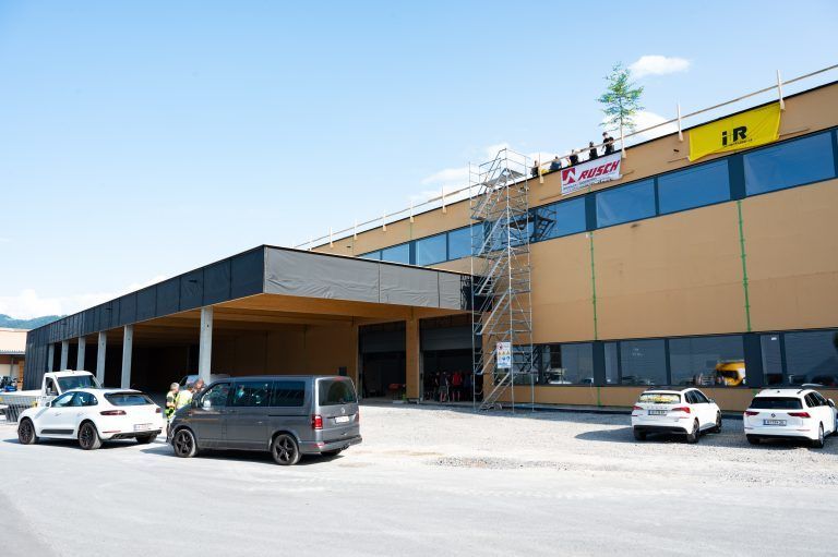 Der Trend zu Holzbau hält an. <span class="copyright">serra</span>