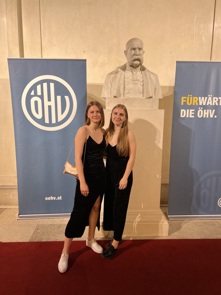 Ein Erinnerungsfoto: Im Vorjahr nahmen die beiden an einem Kongress der Österreichischen Hoteliervereinigung teil. <span class="copyright">Albrecht</span>