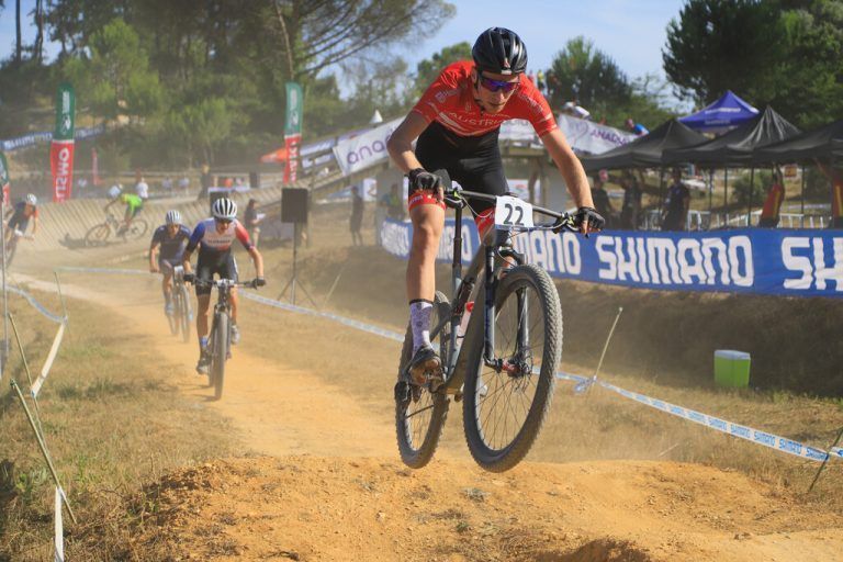 Julius Scherrer wurde bei der MTB-Cross-Country-EM in Portugal Fünfter im Team und 17. im Einzelrennen.ÖRV