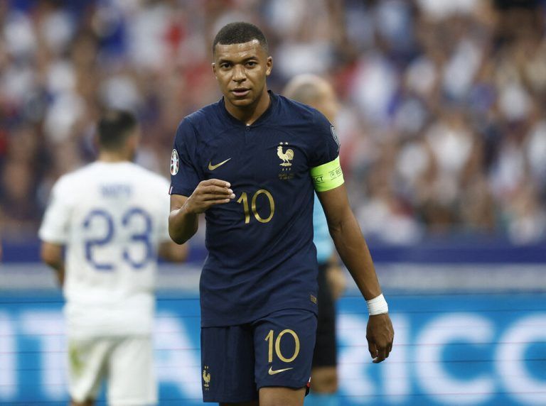 Kylian Mbappé ist ob der Unruhen in Frankreich sehr besorgt.reuters